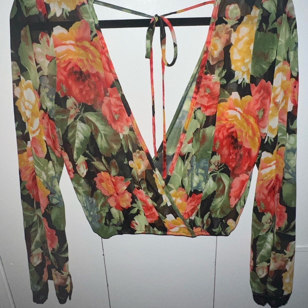 Forever 21 Sheer Floral Crop Top, size M - Picture 2 of 5